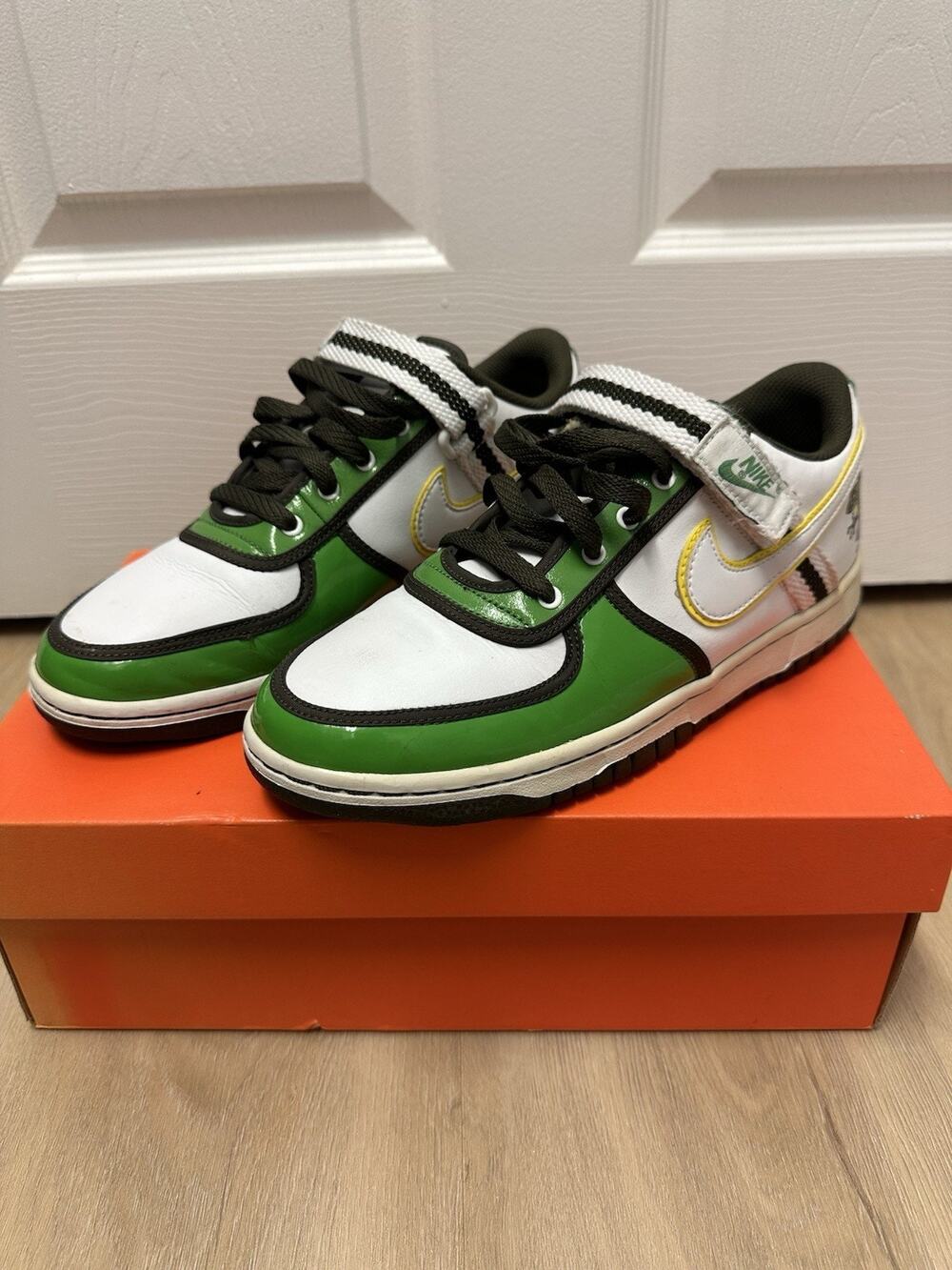 Nike Sneaker Vandal Low Premium GS 'Chlorophyll' Youth 7Y 318647-111